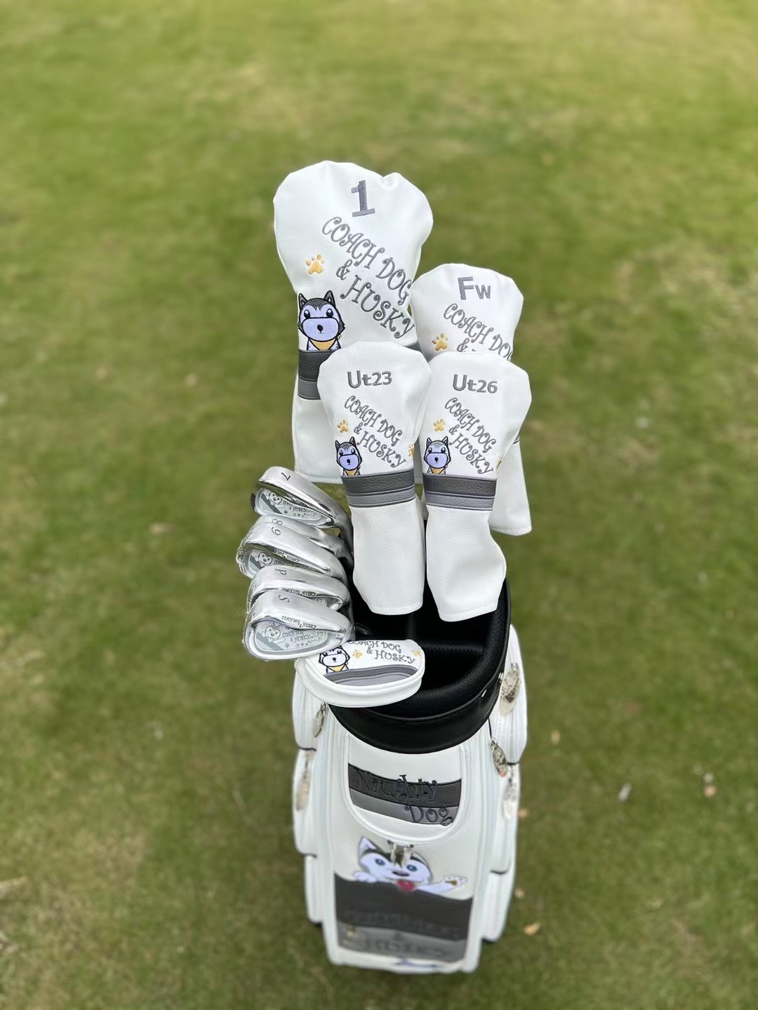 Happy dog ​​cartoon image golf - Golf Equipment Junior 评论和价格